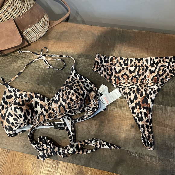 MISSGUIDED Leopard Bikini Set - Picture 1 of 7